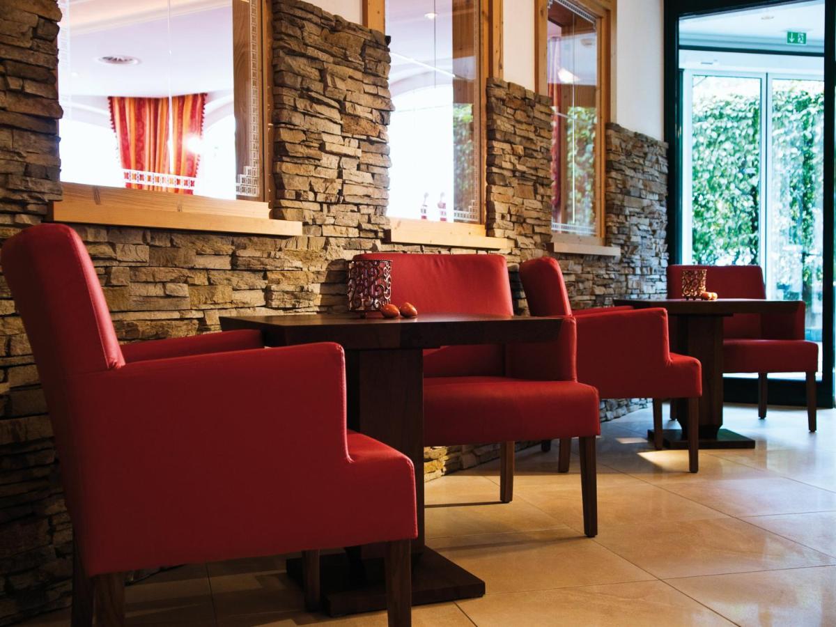 Sylvana'S Wohlfuehl Hotel Mayrhofen Exterior photo