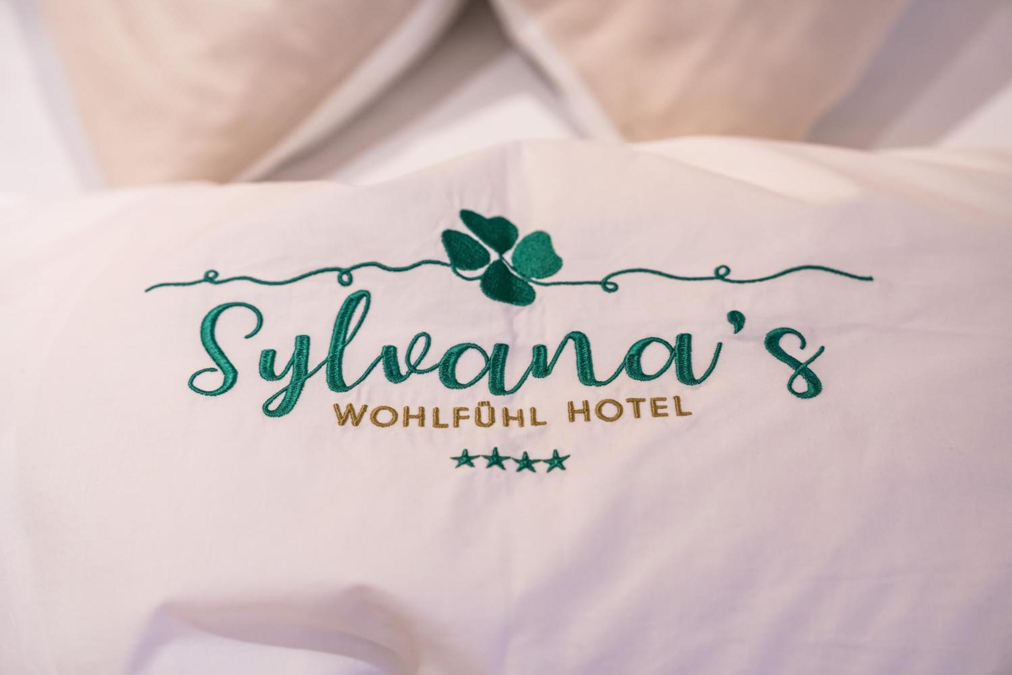 Sylvana'S Wohlfuehl Hotel Mayrhofen Exterior photo